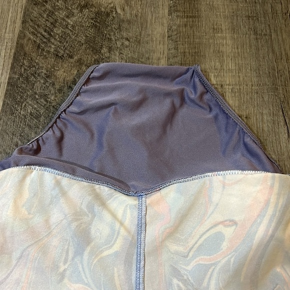 4 for $20 Athleta Girl size M 8-10 Record Breaker 3” shorts - Picture 6 of 9